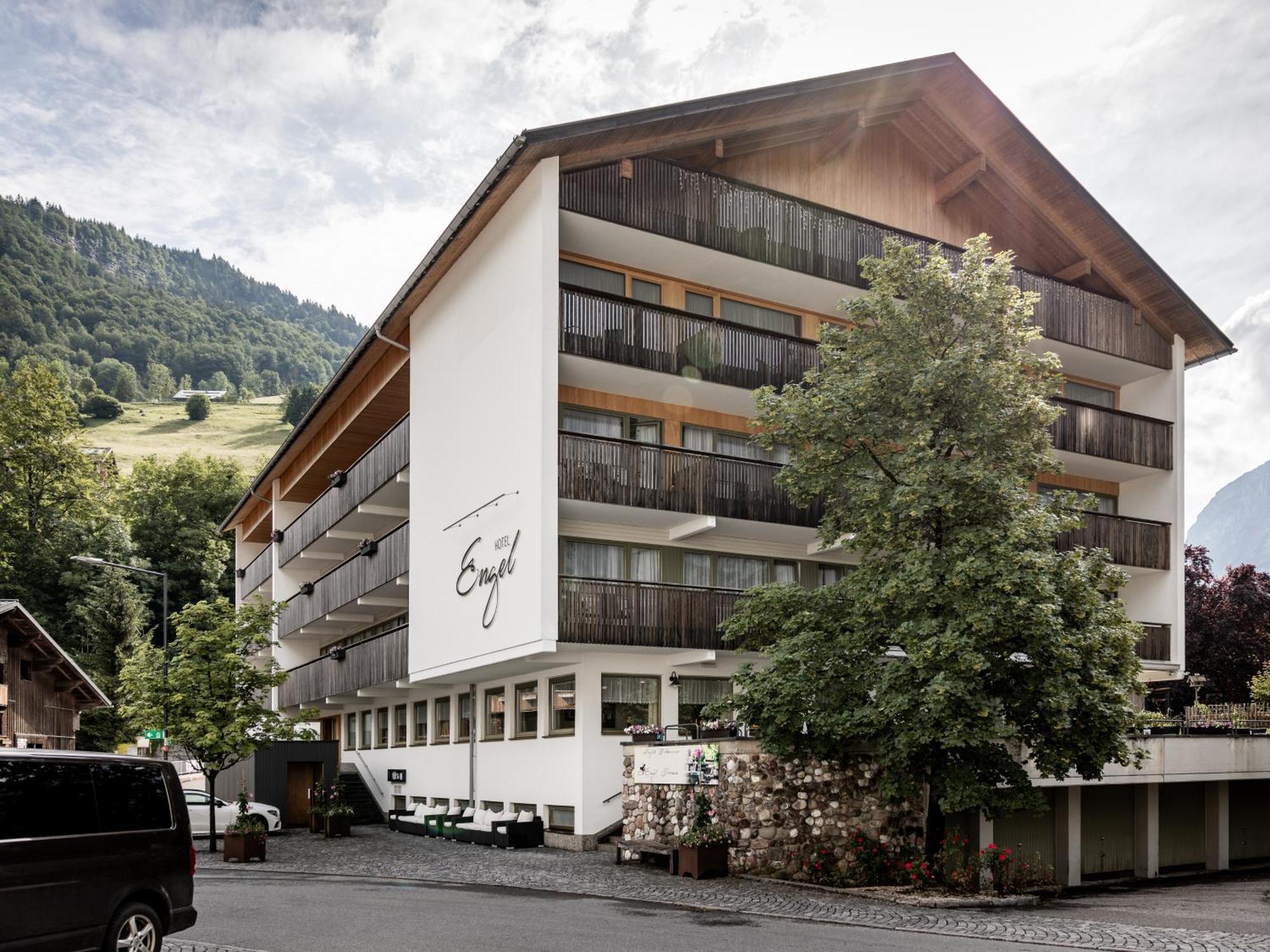 Hotel Engel Mellau Exterior foto